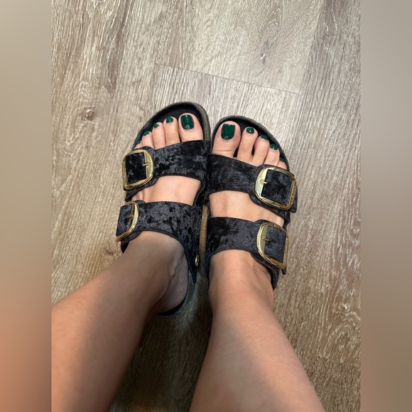 Birkenstock Arizona
Big Buckle Rivet Black Velvet
Black women size 38 - Picture 11 of 16